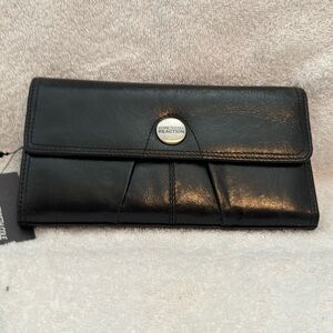 Kenneth Cole Reaction Black Leather Wallet NWT